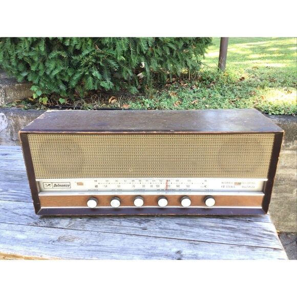 Vintage Delmonico FMS-749 FM/Stereo/Radio/Automatic Frequency Control - Picture 8 of 8